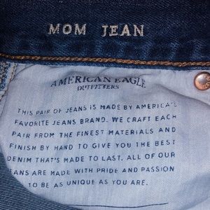American Eagle Denim Mom Jean